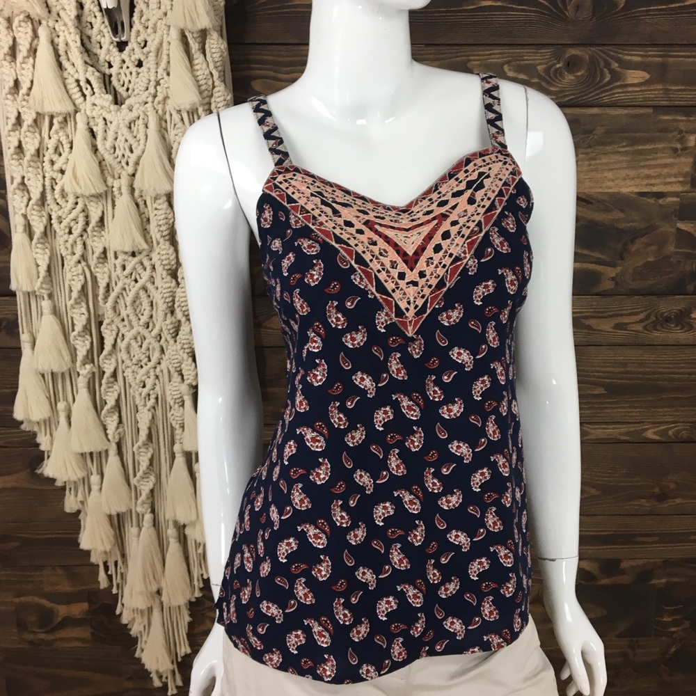 Skies are Blue | Open Fron Neckline Paisley Tank